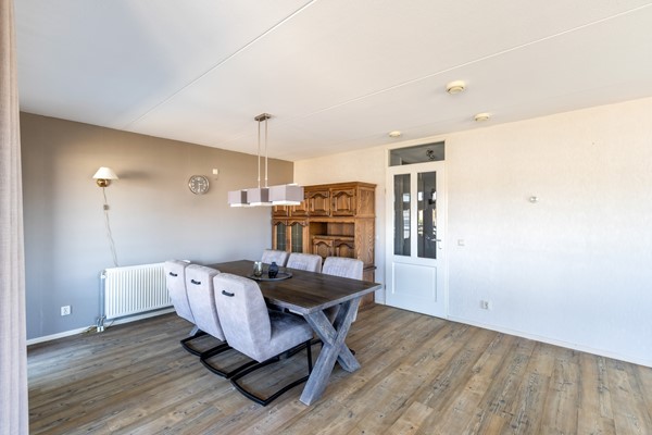 Foto - Te koop: Heerlijk ruim appartement in het gemoedelijke Klundert!
